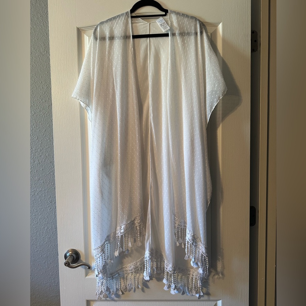 Time and Tru Swim Coverup or Kimono